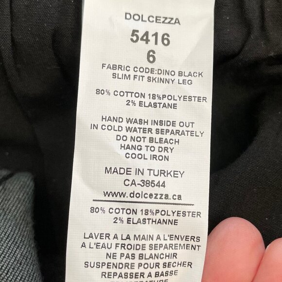 Dolcezza Slim Fit Skinny Leg 5 Pocket Cotton Poly Blend Jeans Black Sz 6 NWT - Picture 13 of 14